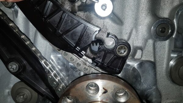 Steuerketten Spanner Gebrochen