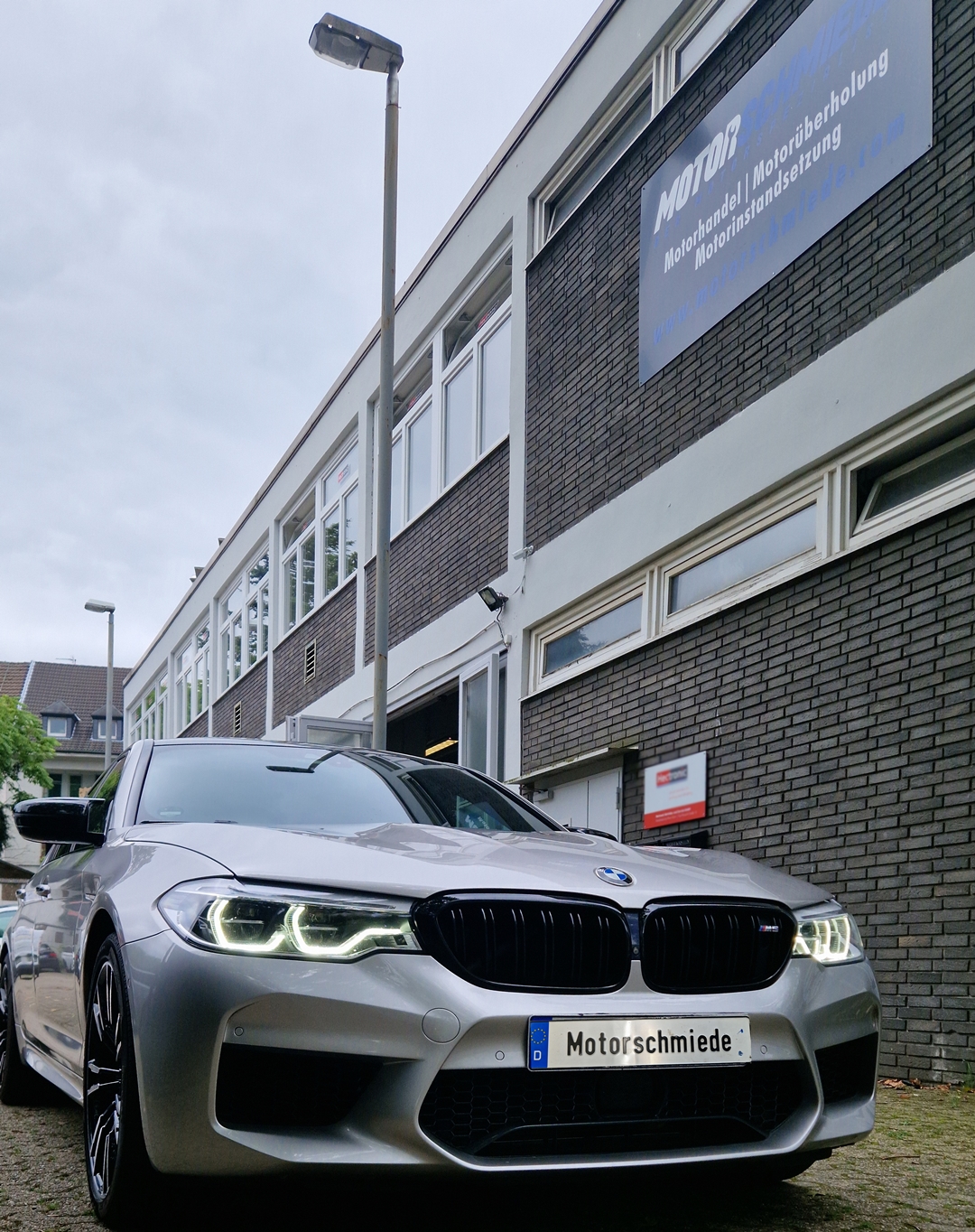 BMW M5 S63B44 vor Motorschmiede GmbH