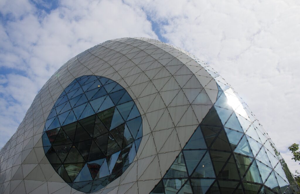 Eindhoven, Klecks, Bild von lyasco auf Pixabay