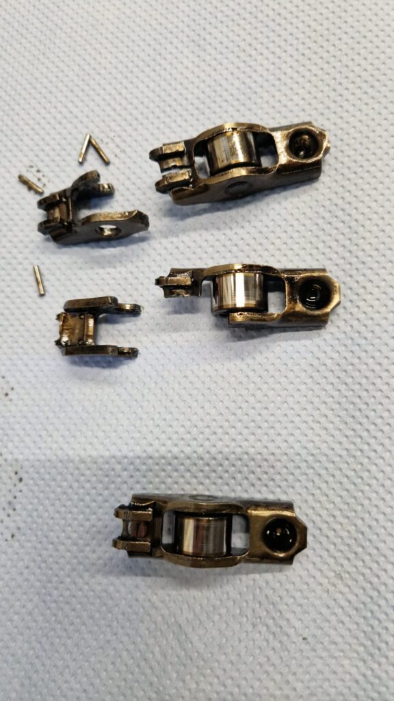 Gebrochene Kipphebel aus dem N57D30A motor aus dem BMW X3 xDrive30 F25