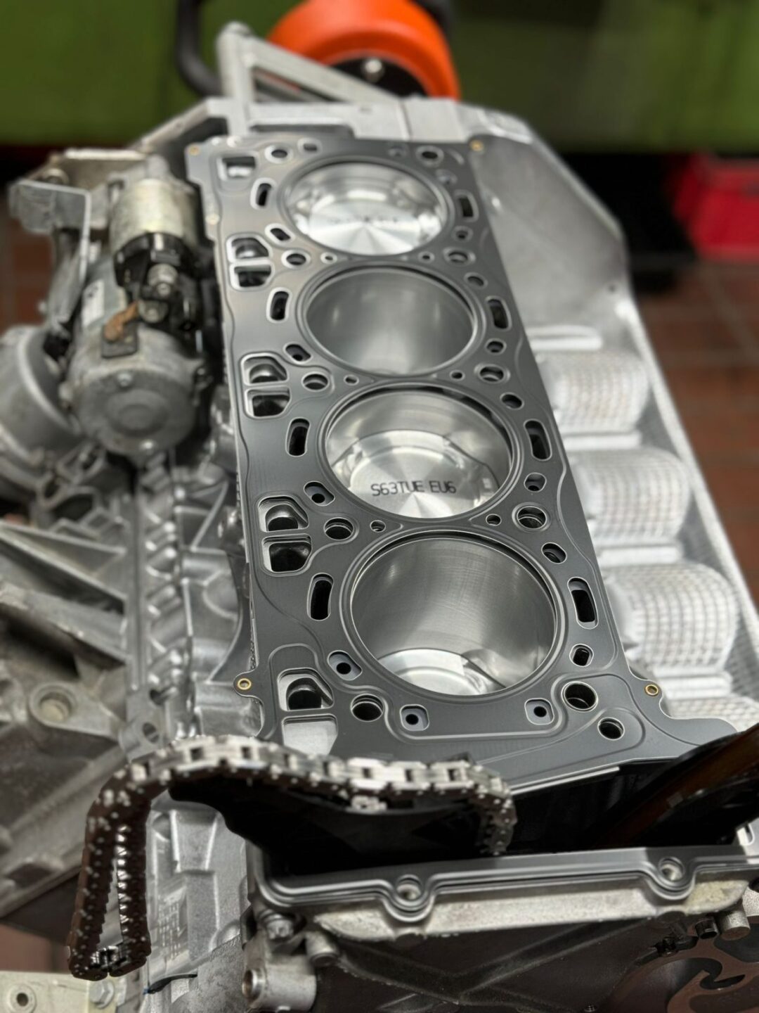 BMW Motor S63B44B S63 B44 B kaufen generalüberholten Austauschmotor ohne Anbauteile – Bild 6