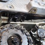 Gebrochene Gleitschiene im N57D30A motor aus dem BMW X3 xDrive30 F25