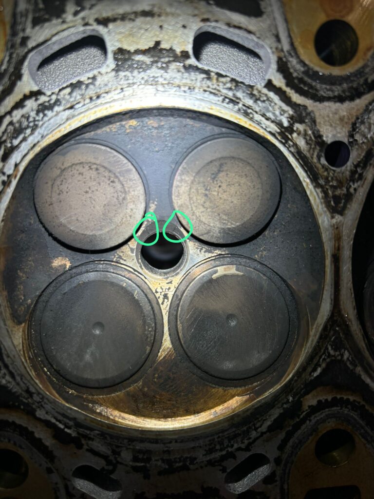 2 Risse im Zylinderkopf beim N42 aus dem BMW 318i