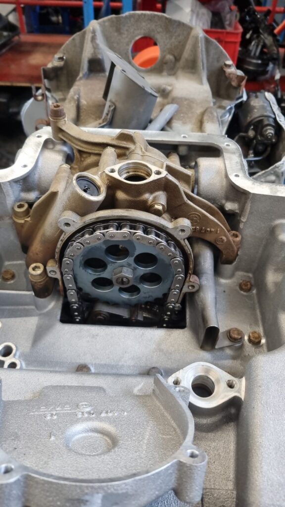 Neue Ölpumpe im S62