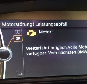 Beispielanzeige „Motorstörung! Leistungsabfall“ – der Motor läuft meist im Schutzprogramm (Leistung reduziert)