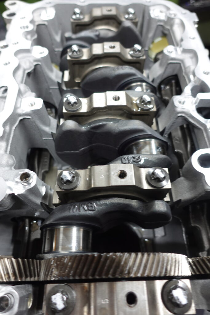 Hauptlagergasse mit Kurbelwelle B47 D20