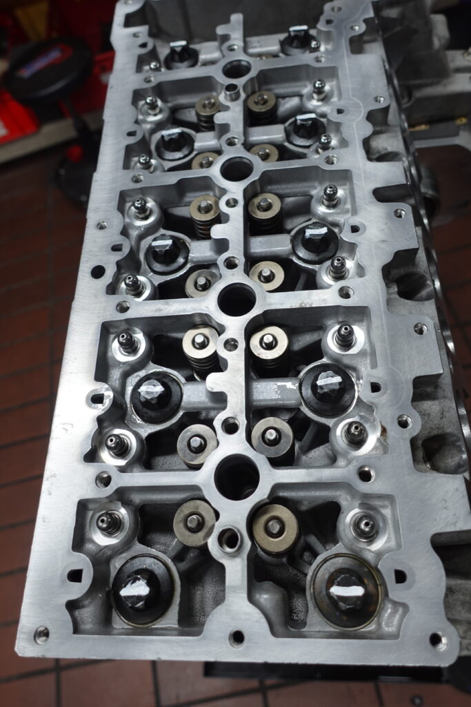 Zylinderkopf ohne Nockenwelle beim B47D20