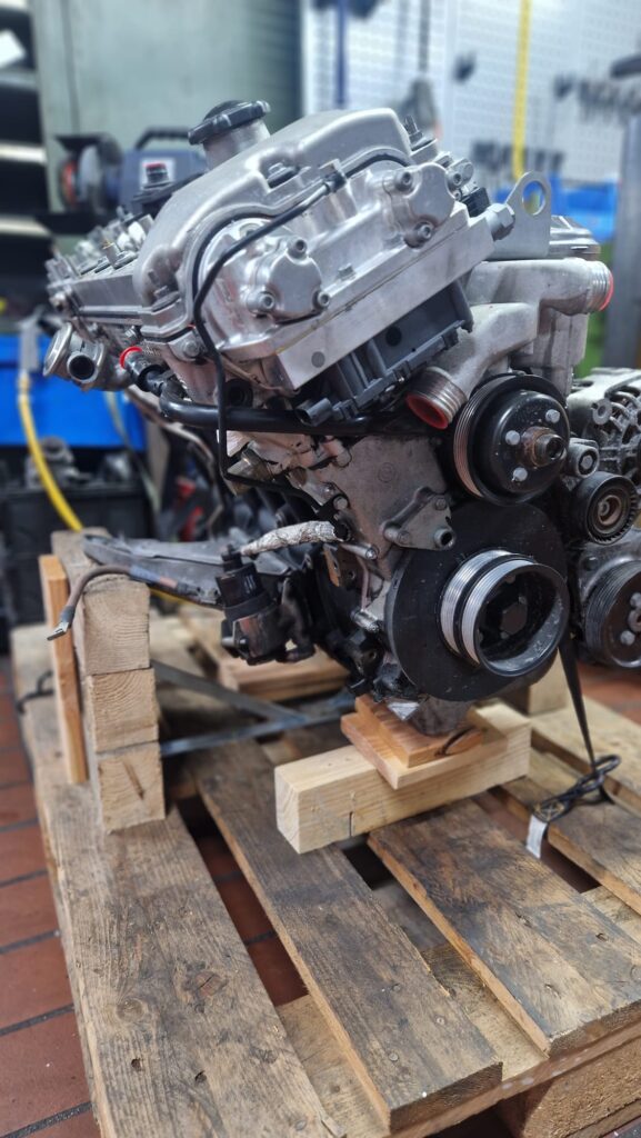eine Art, wie man den Motor sicher verpacken kann.